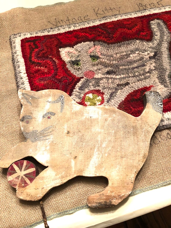 Vintage Kitty Rug Hooking Pattern: Hand-Drawn Linen, Nursery Decor (20x18 inches)