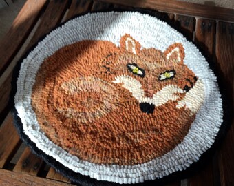 Hooked Rug Pattern , "Sly Fox" ,  12 or 14 inch diameter