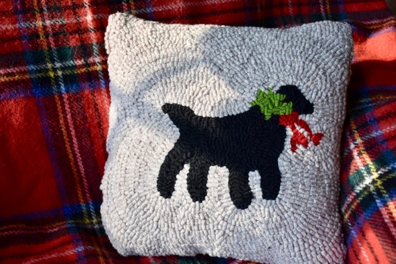 Hooked Rug Christmas Lab Pillow Etsy