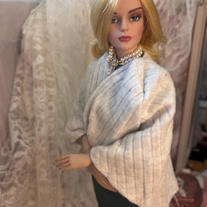 Poncho para muñecas: Capa de punto para muñecas de 40 cm (16 pulgadas)