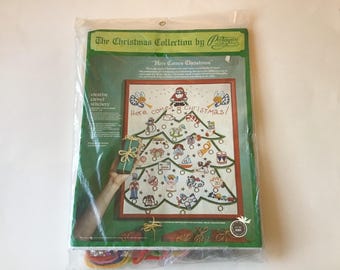 Vintage Paragon Needle Craft Here Comes Christmas Stitchery Kit 6284