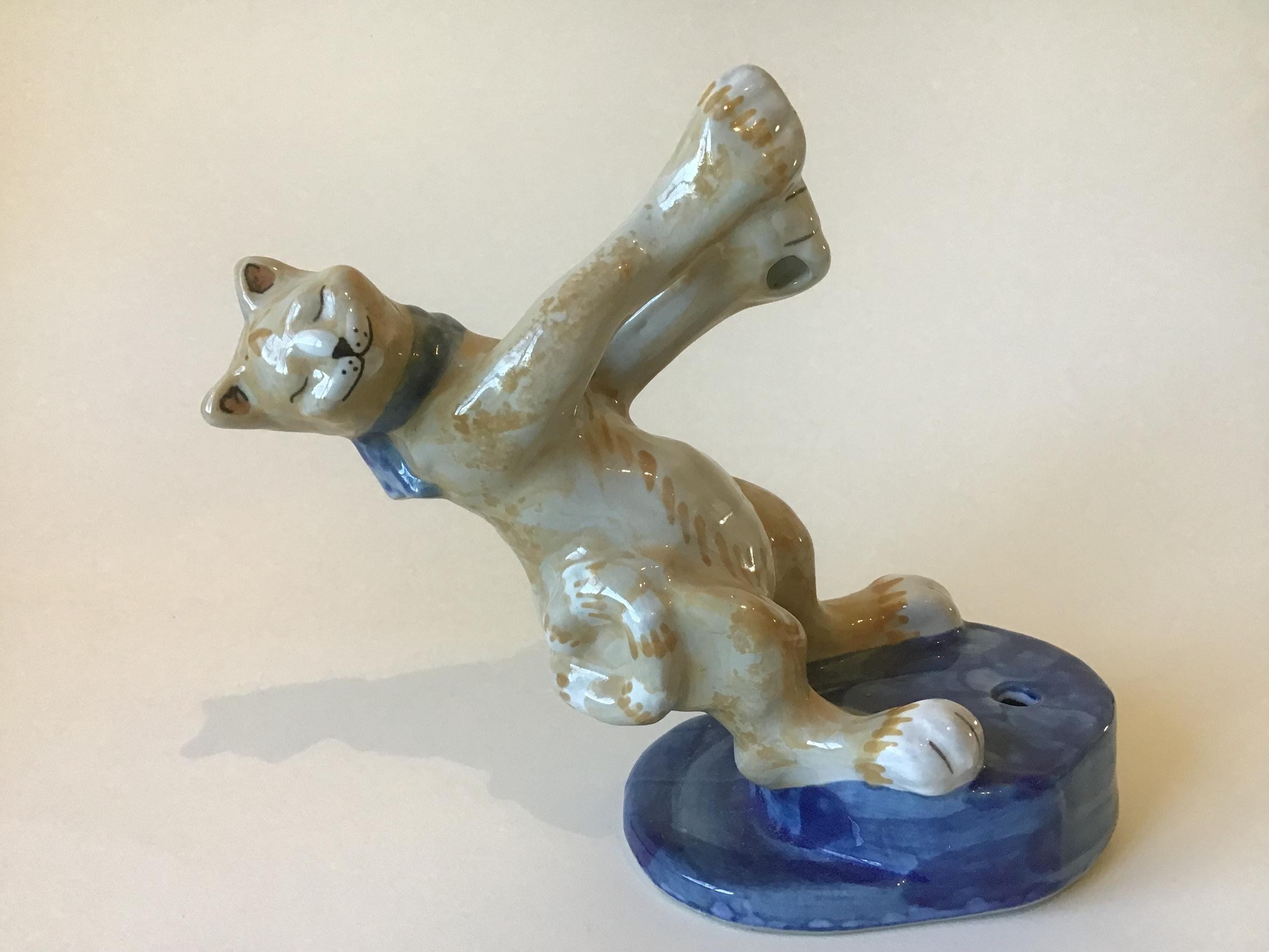 米国　ヴィンテージ　キャットフィーダー　猫の置物 　ルイビルストーンウエア　レア Louisville Stoneware Cat - Etsy