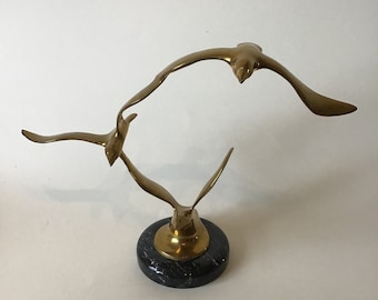 Vintage Mid Century Modern Brass Flying Seagulls Birds Sculpture Statue