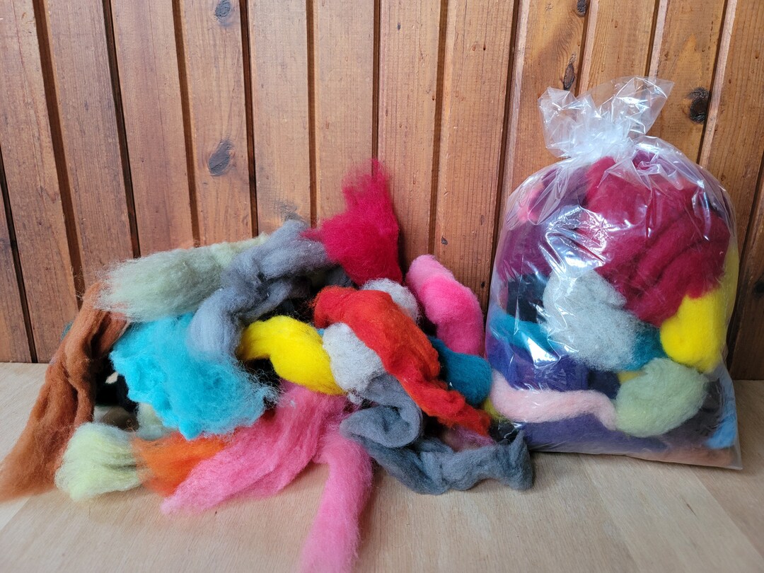 3 oz. Wool sampler dyed roving assorted colors bits and pieces for ...