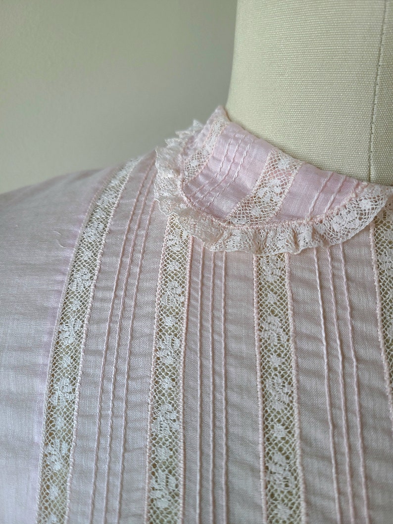 50's sheer lace blouse/ pink cotton fitted button back blouse with lace / by Patty Woodard of California size XS image 4