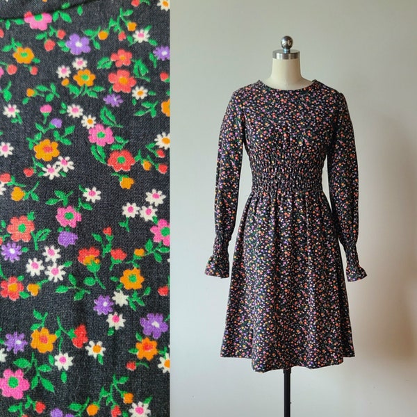 60's calico prairie dress/ small print floral dress  / boho hippie folk dress / smocked peasant dress / cottage core/ size S