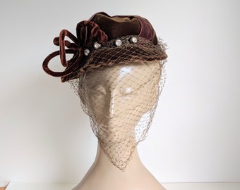 Vintage 40 - 50’s Brown fascinator with veil EVC BROWN FASCINATOR, 40s 50s Brown Hat Fascinator #brown  main image 2