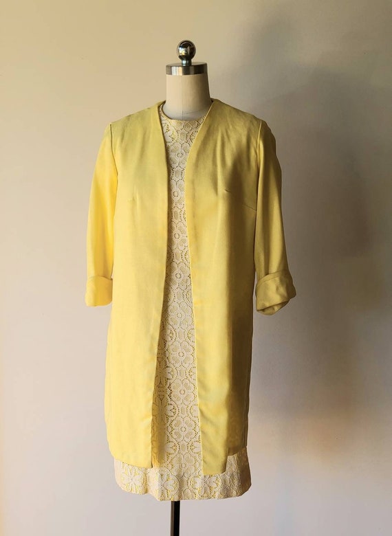 60s dress coat set / daisy lace wiggle dress/ yellow … Gem
