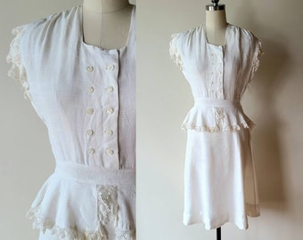 40's-50's peplum dress/ white fit and flair double breasted dress / city wedding dress / size extra small