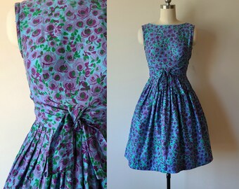 50's dress / blue floral circle skirt dress with cumberbund and tie front / 50s cotton rose print fit and flare dress / size extra small