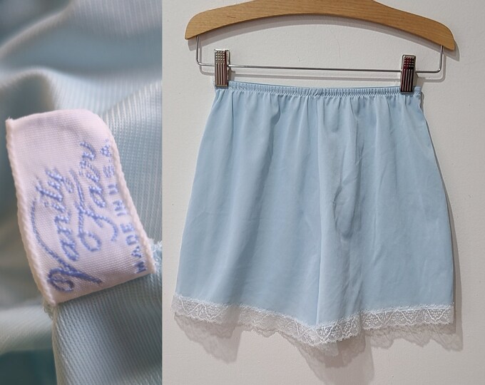 60s Tap Panties/ Vanity Fair High Waisted Nylon Briefs /nylon Gusset
