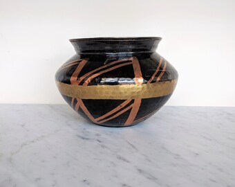 Vtg brass/  hammered Brass planter / medium brass vessel/ ethnic planter/ copper brass planter / made in india