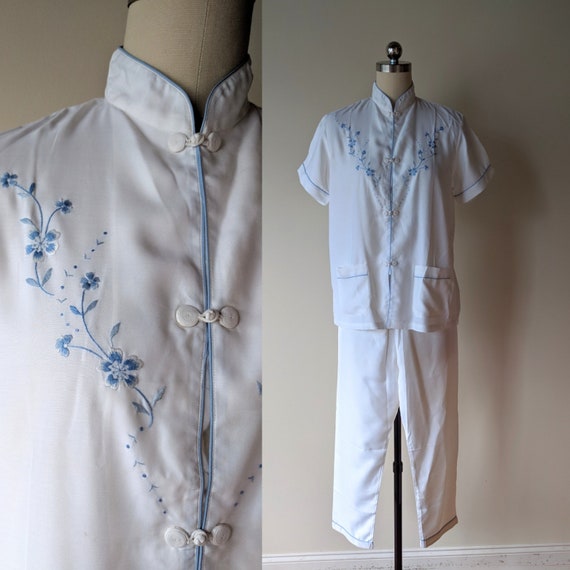 Vintage silk pajamas / asian silk lounge wear / Sh