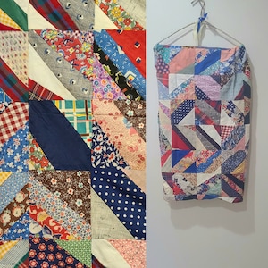 1940s feed sack quilt top / flour sack quilt / small print fabric quilt top / patchwork quilt/ cutter craft quilt / WW2 era / Country core