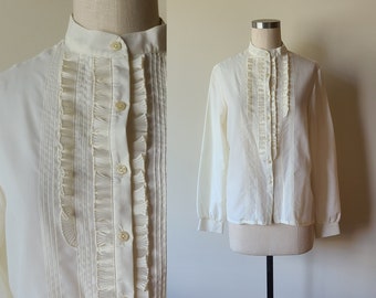 80's tuxedo front blouse / off white poet blouse / tuck front ruffled blouse / romantic blouse / Secretary blouse /by Donnkenny size 18