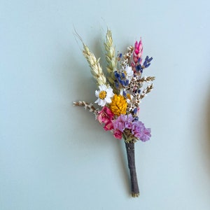 Secret Garden Dried flower Buttonholes for Grooms & Groomsmen, Boho Whimsical Wedding Accessories, Bright Dried Flower Boutonnières