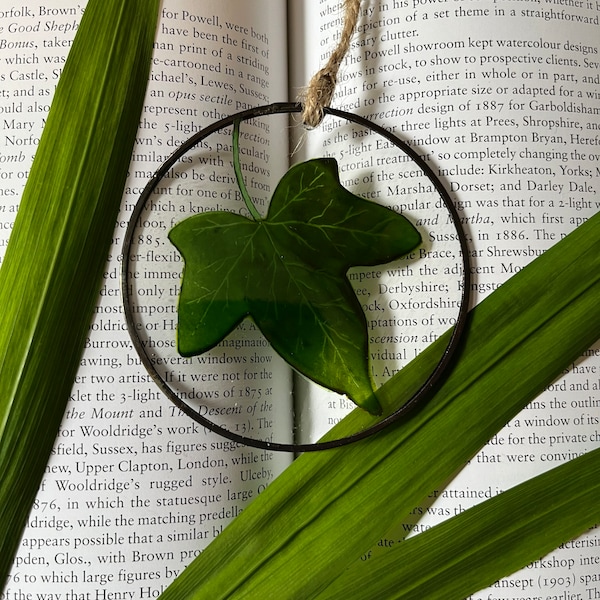 Ivy, Symbol of Friendship and Fidelity, Ivy Leaf Glass Decoration, Kiln Fired Painted Stained Glass