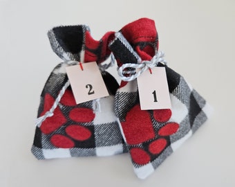 Christmas Countdown for Fur Babies - 24 Fillable Pouches