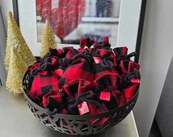 Handmade Christmas Advent Calendar: 24 Red Buffalo Plaid Fillable Pouches - Reusable
