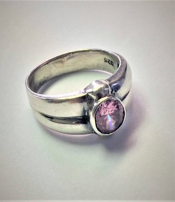 Vintage Sterling Silver and Pink Gemstone Ring; Va