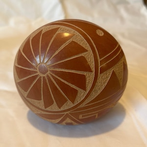 Jemez Pueblo -  signed pottery seed pot