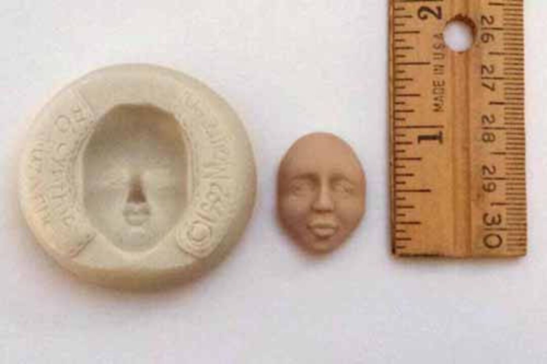 Moldf11h 3/4 to 1 1/2, 5 Small Hand Mold, by Maureen Carlson. Use With 3/4  2 Face Molds and Foot Mold F12F 