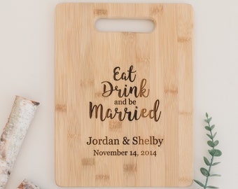 Personalized Wedding Gift Cutting Board, Custom Wedding Gift, personalized cutting board with handle, Wood cutting board Bridal Shower Gift