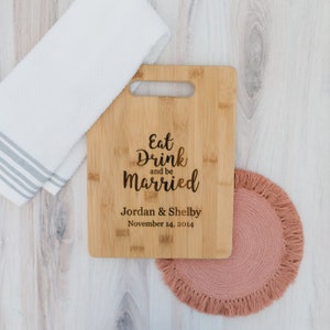 Personalized Wedding Gift Cutting Board, Custom Wedding Gift, personalized cutting board with handle, Wood cutting board Bridal Shower Gift image 2