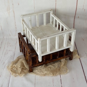 Cama de fotos para recién nacidos, cuna de madera vintage, marrón y blanca, accesorios para niñeras