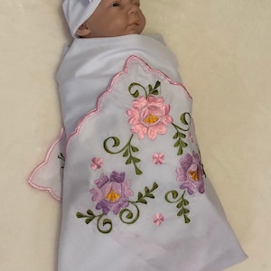 Baby Mädchen Empfangsdecke, Babydecke personalisierte Swaddle Baumwolle Decke Babydecke bestickte Blumen und Stirnband