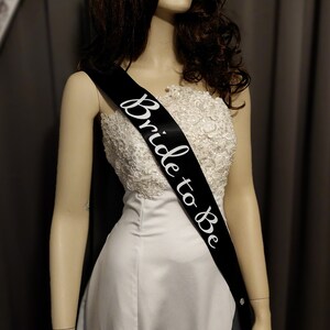 Black Bride to be Sash, Bridal Shower Sash, Wedding Sash, Bachelorette sash, Black Sash, Halloween wedding