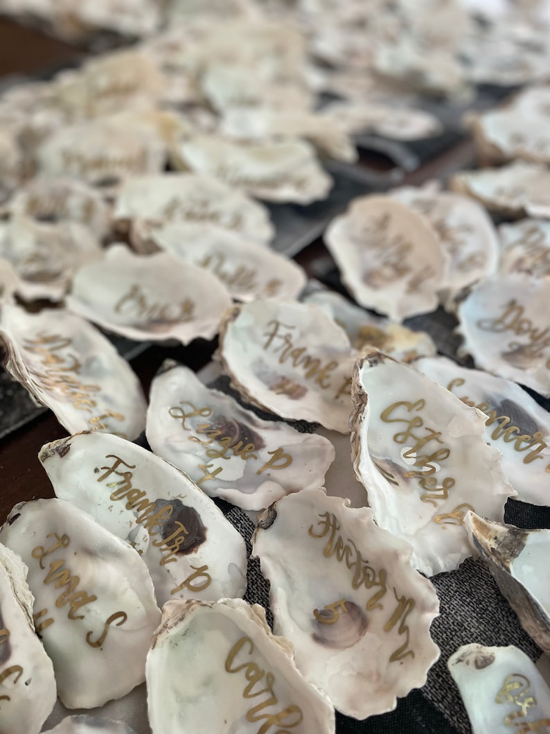 Oyster Shell Place Cards Wedding Place Cards Beach Wedding Gold Oyster Shell Name Cards Personalized Shells for Wedding Favor image 3