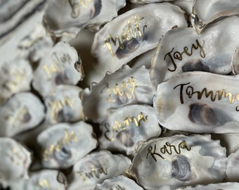 Oyster Shell Place Cards | Wedding Place Cards | Beach Wedding | Gold Oyster Shell Name Cards | Personalized Shells for Wedding Favor