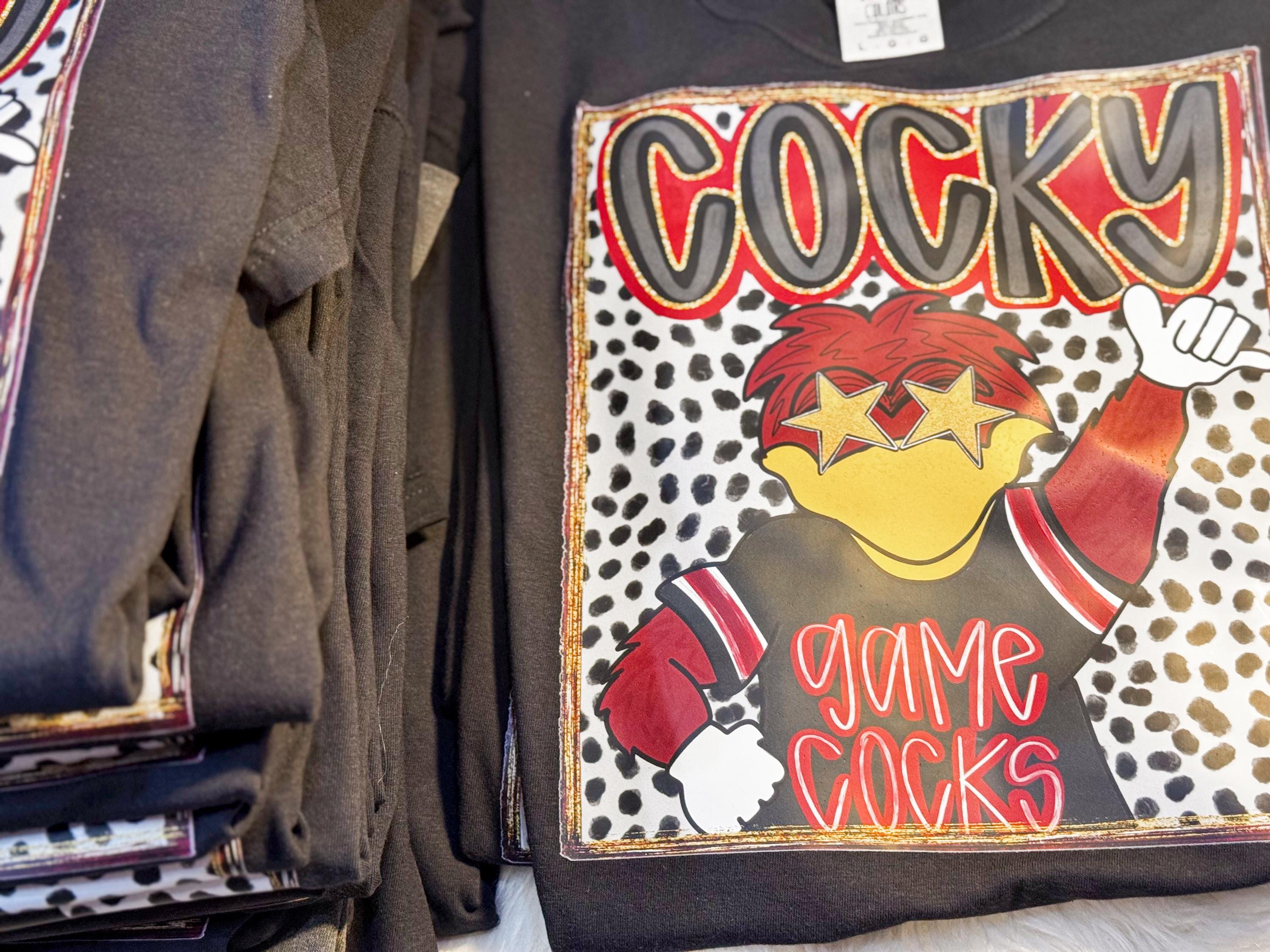 Mascot tee