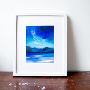 Original Ölgemälde. Landschaft. See und Berge. Blaues Ölgemälde. Dämmerungszeit. A5 Leinwandkarton. Satinfirnis. Blauer Himmel.Einzelstück