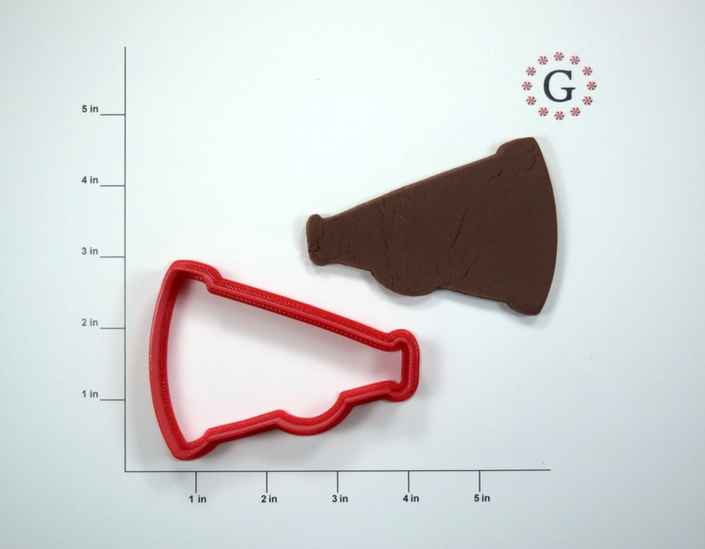 Megaphone Cookie Cutter image 1