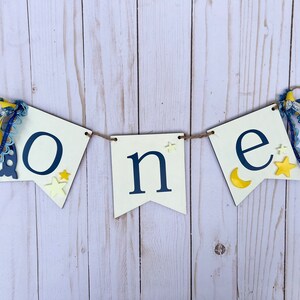 Wood banner, highchair banner