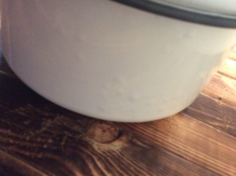 Vintage Enamel Black and White Sauce Pan Retro CookwareBlack and White Cooking Pot with Lid