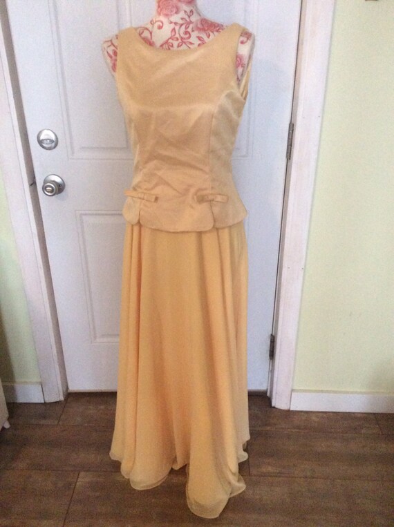 Evening Maxi Dress/Pappell Boutique Evening Gown/V