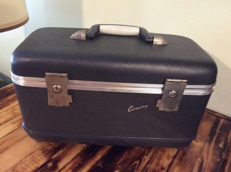 vintage airway luggage