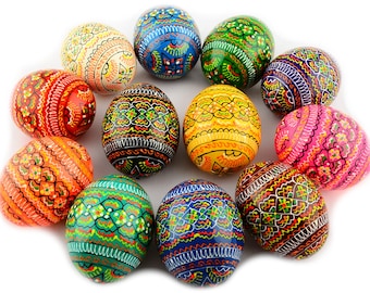 12 Easter Painted Eggs Wooden Ukrainian Pysanky (Pysanka). Polish Pisanki. Czech Kraslice.