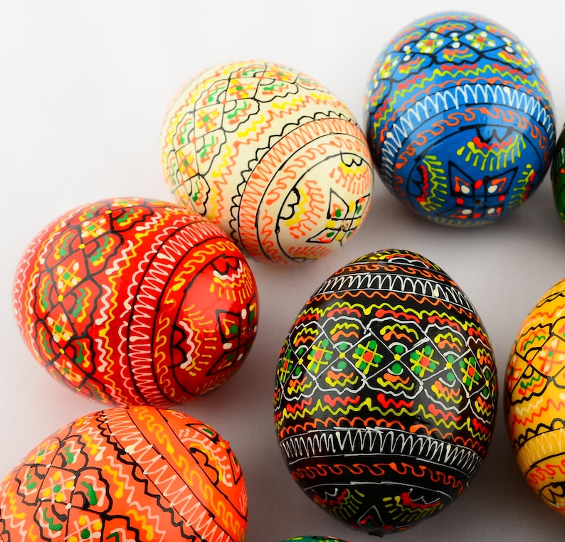 12 Easter Painted Eggs Wooden Ukrainian Pysanky (pysanka). Polish ...