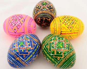 5 Easter Painted Eggs Wooden Ukrainian Pysanky (Pysanka). Polish Pisanki. Czech Kraslice.