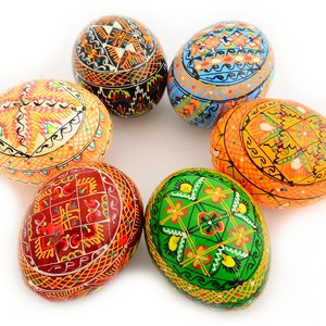 6 Easter Painted Eggs Wooden Ukrainian Pysanky (Pysanka). Polish Pisanki. Czech Kraslice