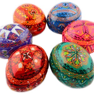 6 Easter Painted Eggs Wooden Ukrainian Pysanky (Pysanka). Polish Pisanki. Czech Kraslice