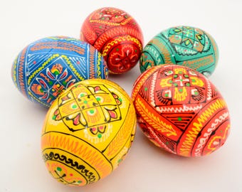 5 Easter Painted Eggs Wooden Ukrainian Pysanky (Pysanka). Polish Pisanki. Czech Kraslice.