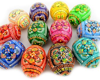 12 Easter Painted Eggs Wooden Ukrainian Pysanky (Pysanka). Polish Pisanki. Czech Kraslice.