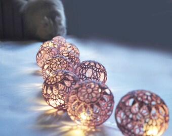 String Fairy Light Christmas lights Wedding  Lighting Bedroom lighting 20 Lilac Lace Crocheted balls Night Lights Garland light