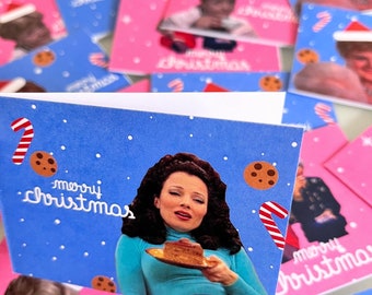 Könnte beinhalten: Weihnachtsgrusskarten mit verschiedenen Bildern und den Worten "Frohe Weihnachten". Die Karten zeigen Bilder von Personen, Zuckerstangen und Keksen. Die Hintergrundfarben sind Blau und Rosa.