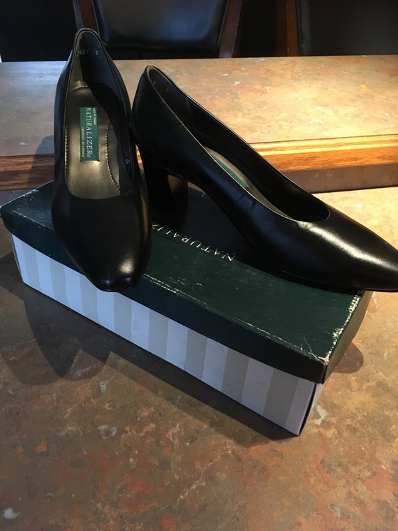 where are naturalizer shoes made